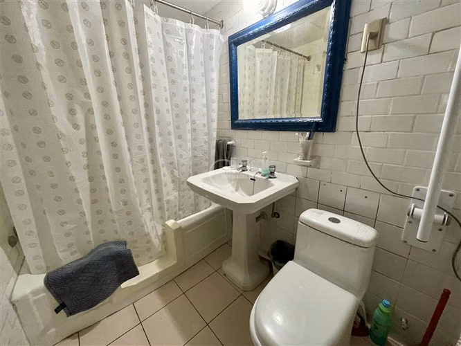 Depto a pasos metro Tobalaba, ideal remodelar, 3 dorm/2 baño