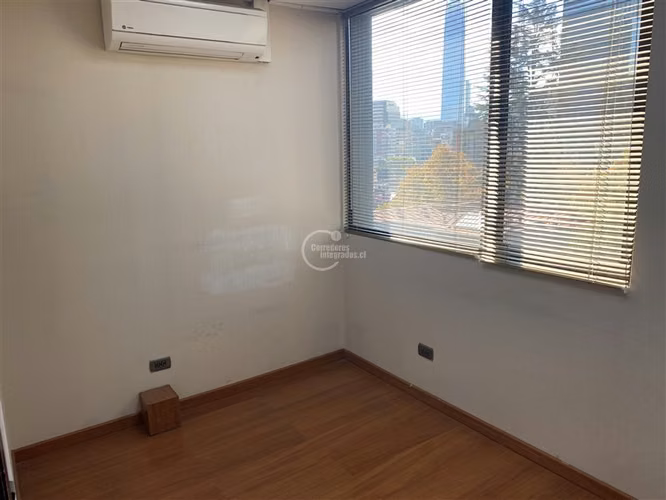 Oficina en venta en Providencia, metro Pedro de Valdivia