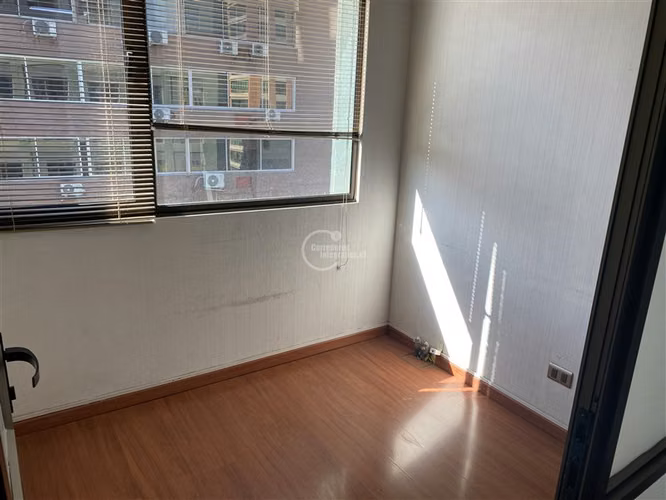 Oficina en venta en Providencia, metro Pedro de Valdivia