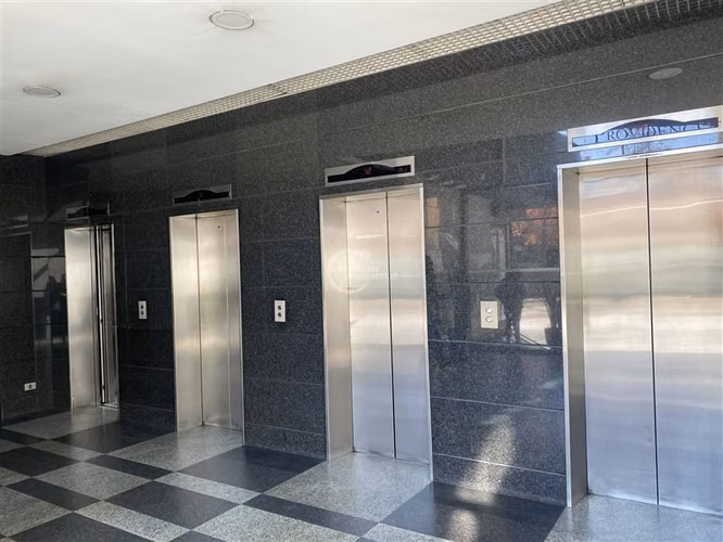 Oficina en venta en Providencia, metro Pedro de Valdivia