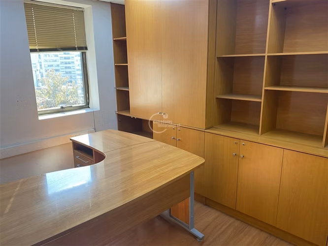 Oficina en venta en Providencia, metro Pedro de Valdivia