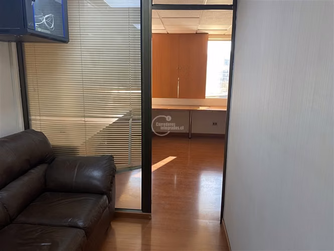 Oficina en venta en Providencia, metro Pedro de Valdivia