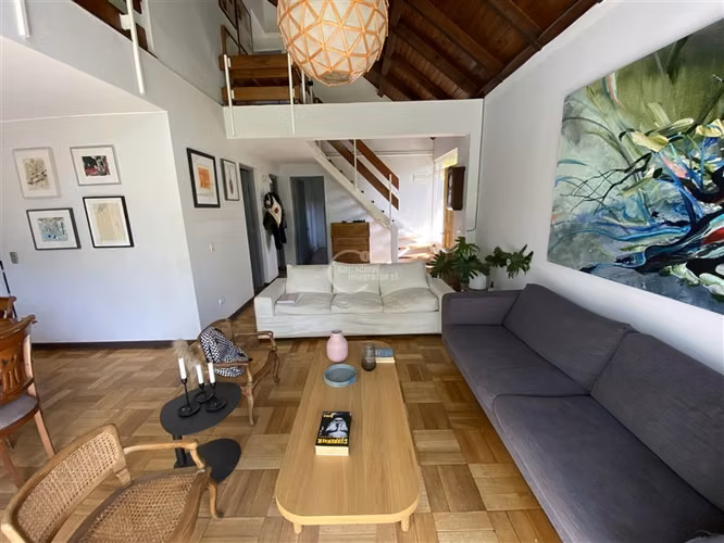Casa en venta de 8 dorm. en Vitacura