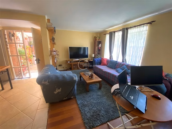 Casa en venta de 5 dorm. en Huechuraba - Imagen 4