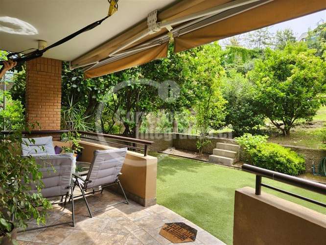 Primer Piso con Jardin, 5 dorm. - Imagen 2