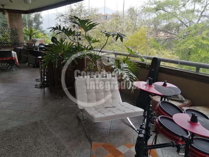 Primer Piso con Jardin, 5 dorm. - Imagen 11