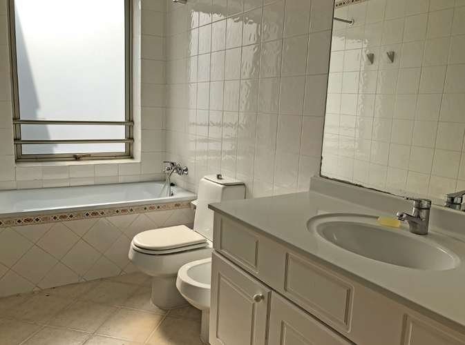 Primer Piso con Jardin, 5 dorm. - Imagen 24