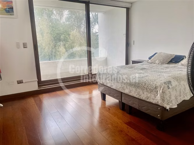 Casa en venta de 3 dorm. en Vitacura, servicios, remodelada - Imagen 13