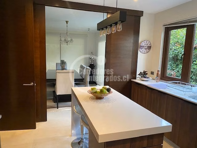Casa en venta condominio, 4 dormitorios, Chicureo Colina