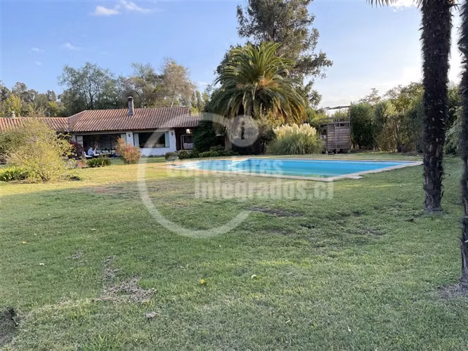 Oportunidad Casa en venta de 7 dorm. en Talagante