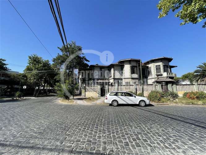 Sitio en venta en Ñuñoa, se puede construir hasta 5 pisos