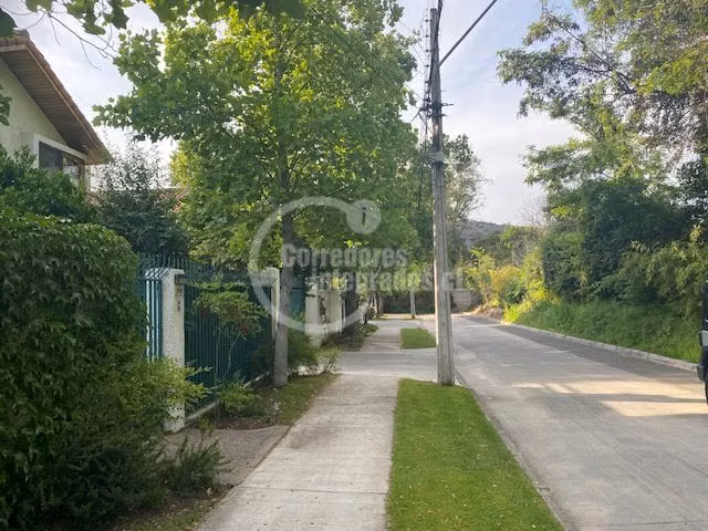 Casa en venta de 6 dorm. en Las Condes