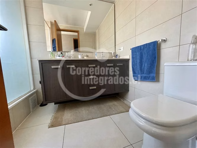 Excelente departamento en Vitacura / Espoz , piscina