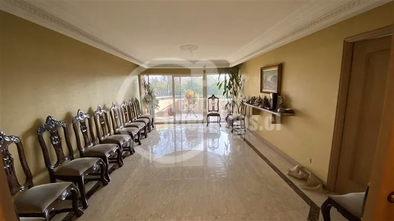 Departamento en venta de 5 dorm. en Las Condes