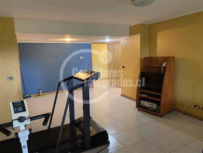 Departamento en venta de 5 dorm. en Las Condes