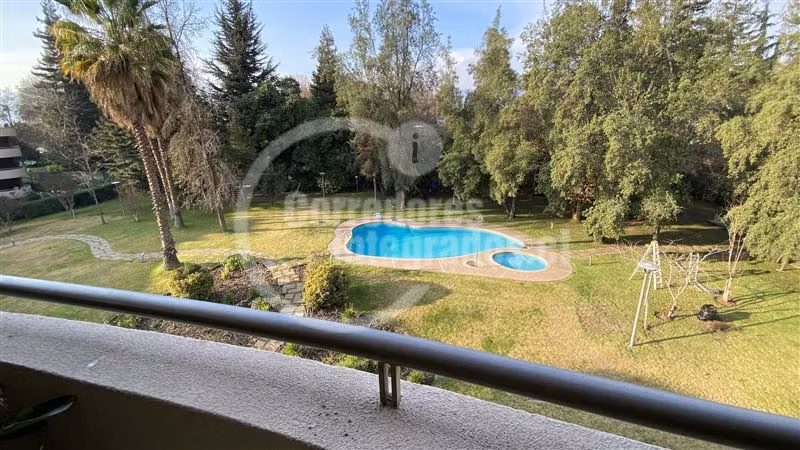 Departamento en venta de 5 dorm. en Las Condes