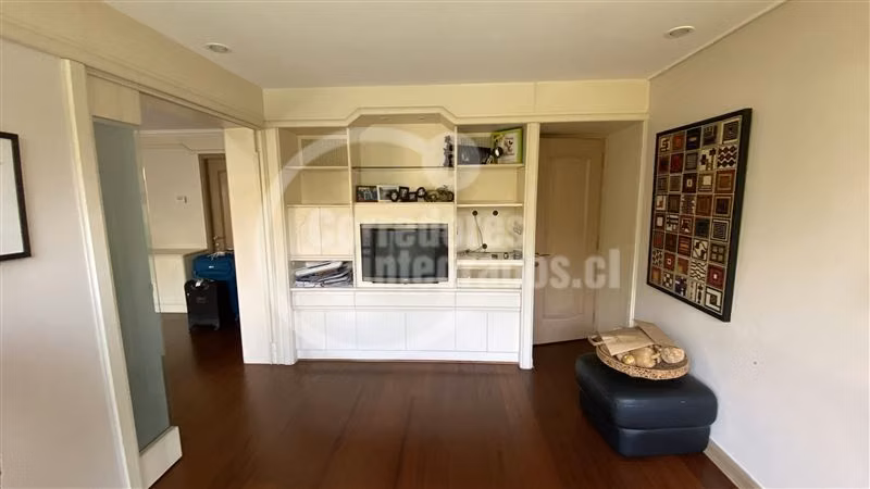 Departamento en venta de 5 dorm. en Las Condes