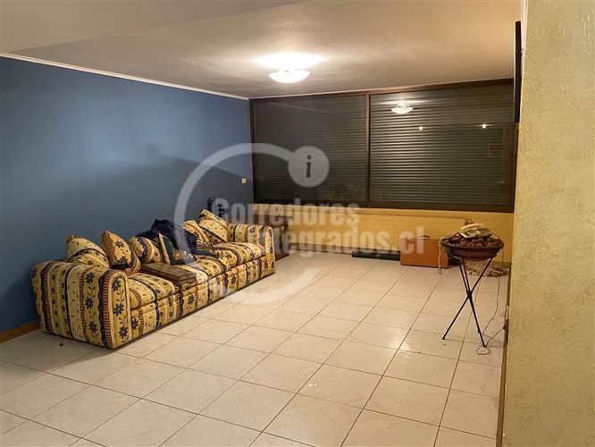 Departamento en venta de 5 dorm. en Las Condes