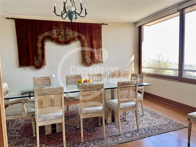 Departamento en venta de 4 dorm. en Las Condes, lindo parque