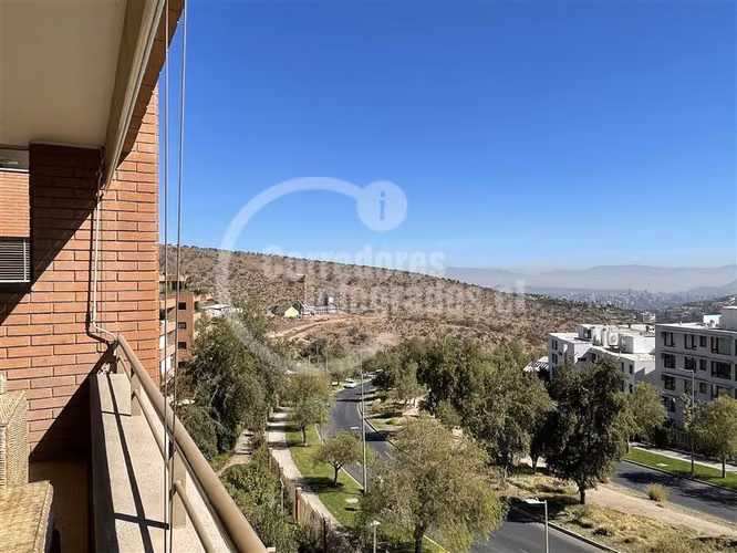 Departamento en venta de 4 dorm. en Las Condes, lindo parque