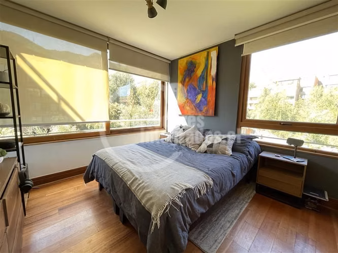 Departamento en venta de 4 dorm. en Las Condes, lindo parque