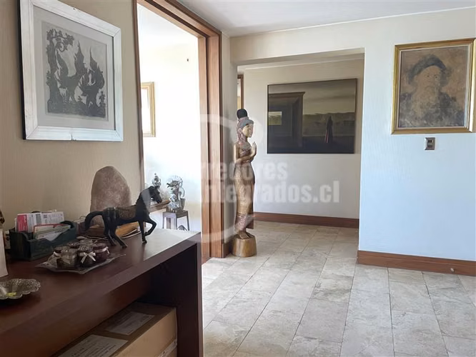 Departamento en venta de 4 dorm. en Las Condes, lindo parque
