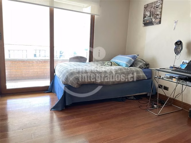 Departamento en venta de 4 dorm. en Las Condes, lindo parque