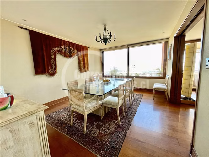 Departamento en venta de 4 dorm. en Las Condes, lindo parque