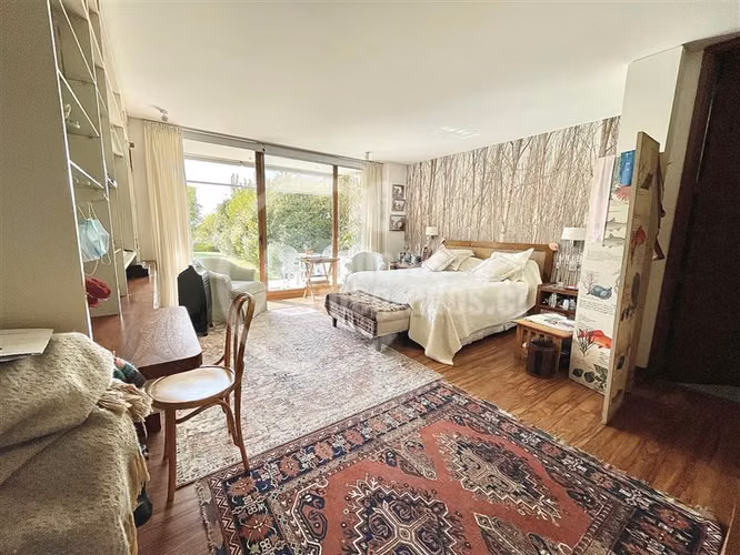 Departamento en venta de 4 dorm. en Las Condes, con jardín,