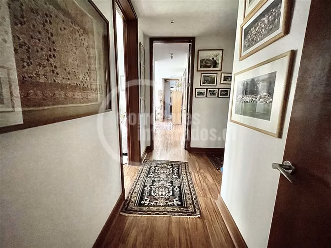 Departamento en venta de 4 dorm. en Las Condes, con jardín,
