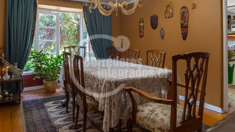 Casa en venta de 5 dorm. en Lo Barnechea