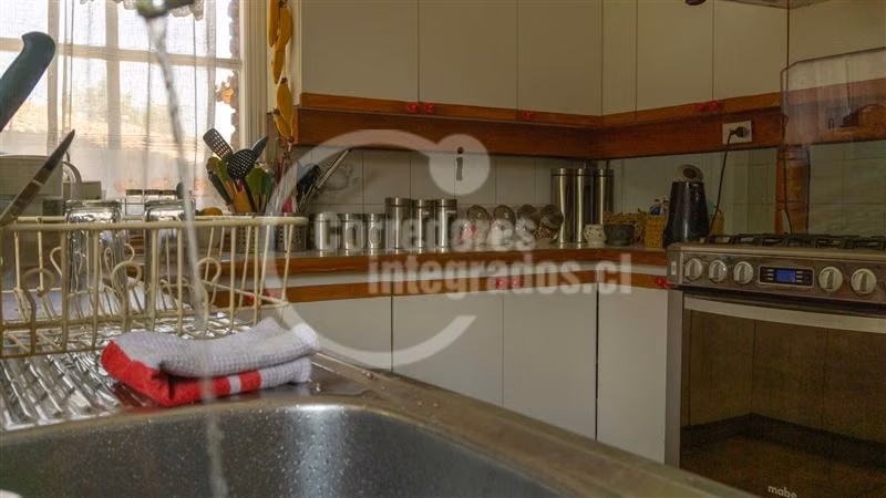 Casa en venta de 5 dorm. en Lo Barnechea