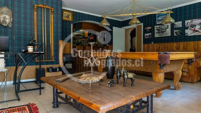 Casa en venta de 5 dorm. en Lo Barnechea