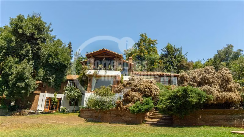 Casa en venta de 5 dorm. en Lo Barnechea