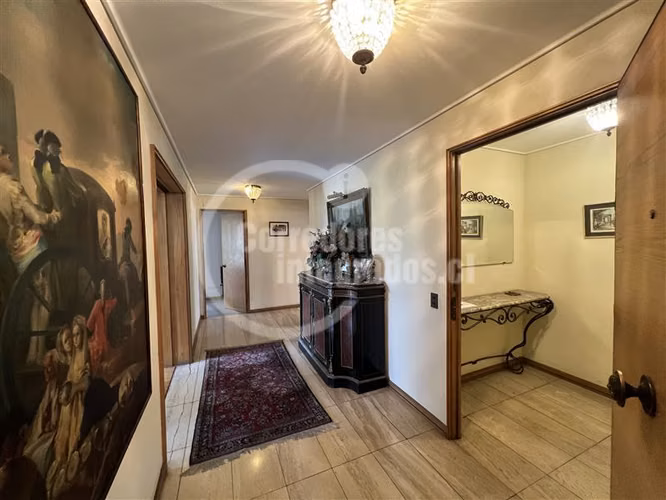Dpto. en venta de 4 dorm. en Las Condes/BAJÓ DE PRECIO