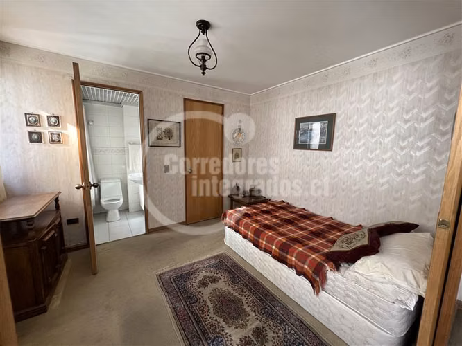 Dpto. en venta de 4 dorm. en Las Condes/BAJÓ DE PRECIO