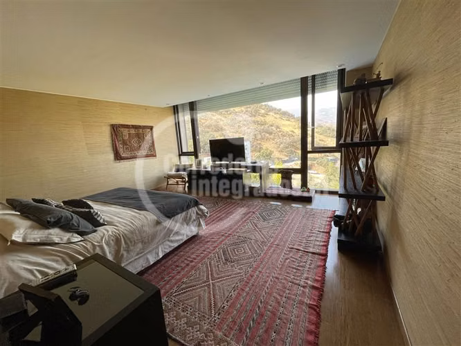 Departamento en venta de 6 dorm. en Lo Barnechea