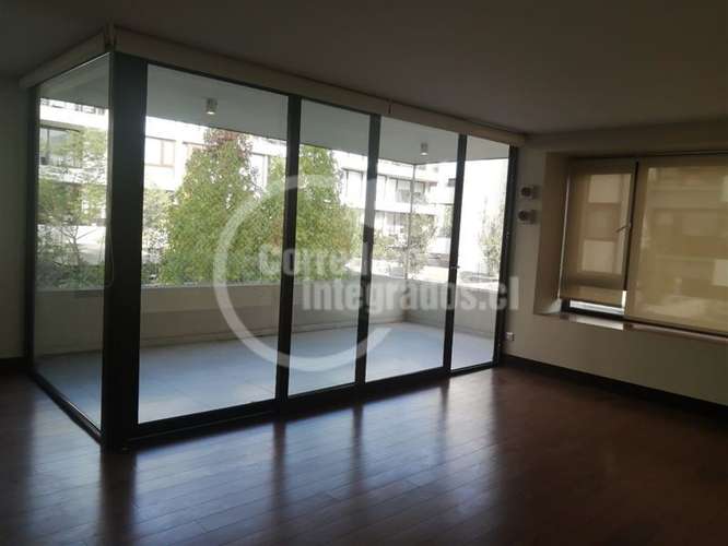 Amplio departamento en venta de 3+1 dorm. en Lo Barnechea - Imagen 3