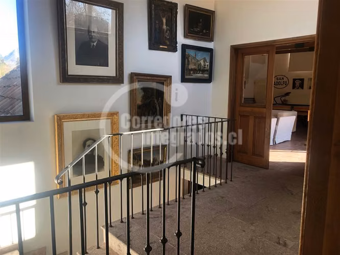 Casa en arriendo de 8 dorm. en Lo Barnechea