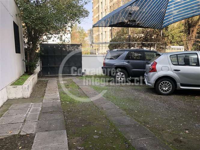 Casa en venta de 5 dorm. en Providencia - Imagen 2