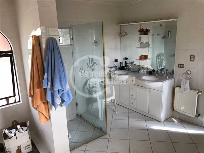Casa en venta en Pirque
