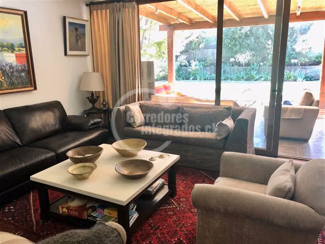 Excelente casa mucha seguridad, 5 dorm, San Carlos Apoquindo