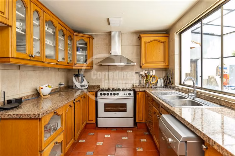 Casa en venta colinda con club Golf Lo Barnechea