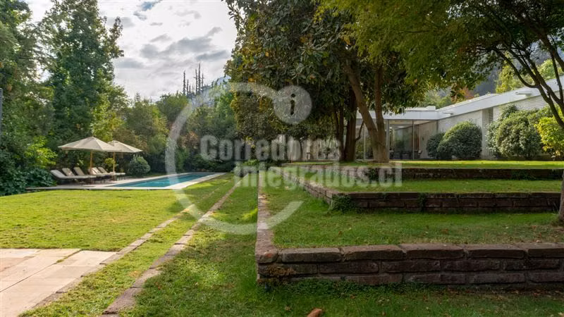 Terreno Construcción  en Venta en Vitacura