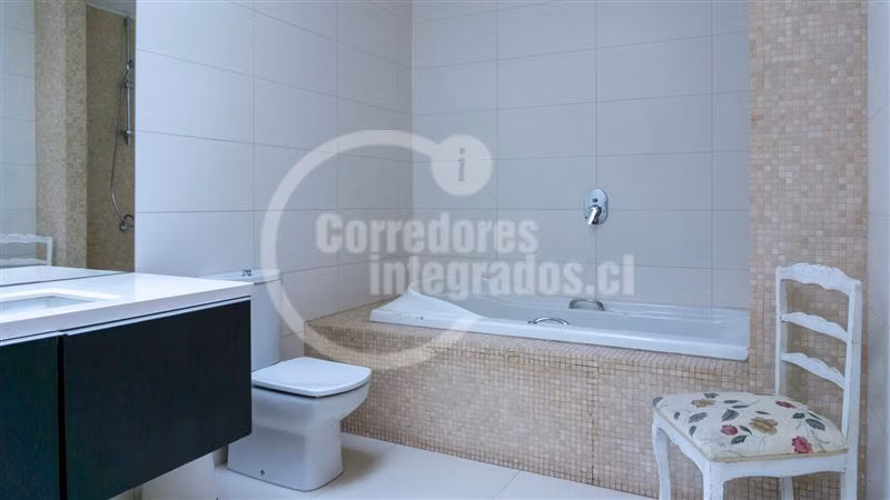 Terreno Construcción  en Venta en Vitacura