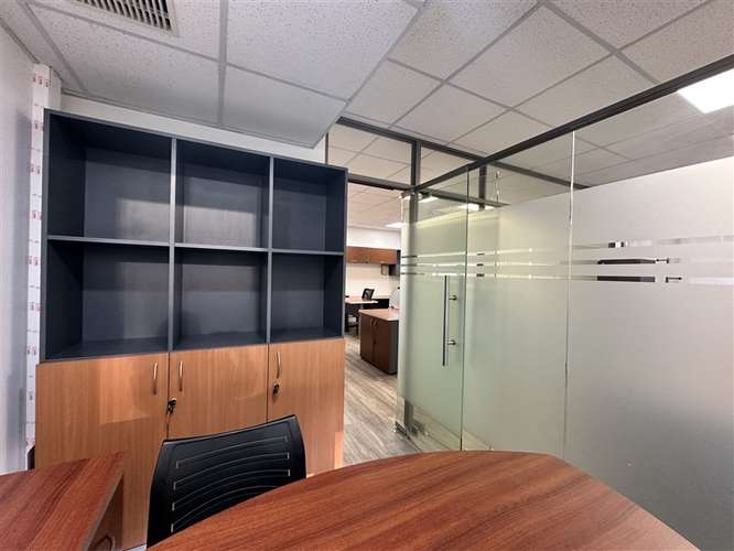 Oficina en arriendo Amoblada en La Florida