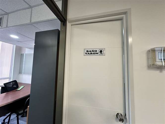 Oficina en arriendo Amoblada en La Florida