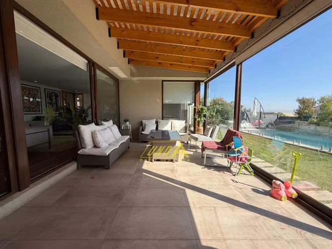 Arriendo Chicureo