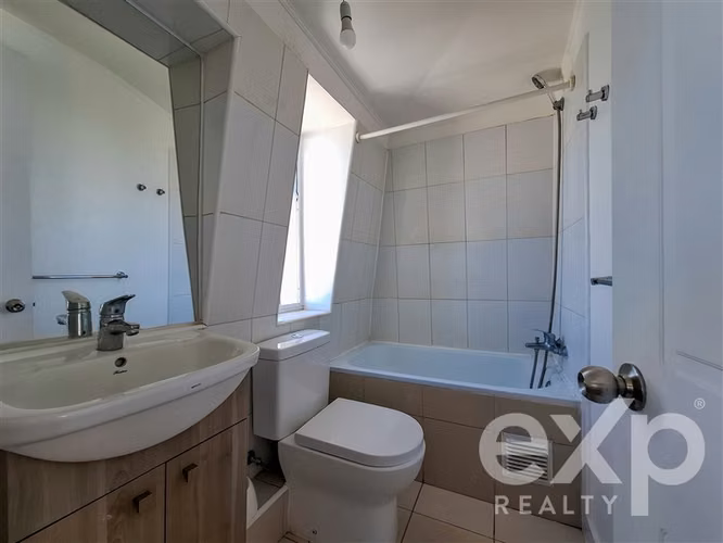 Casa aislada 4D con vista en condominio Puente Alto