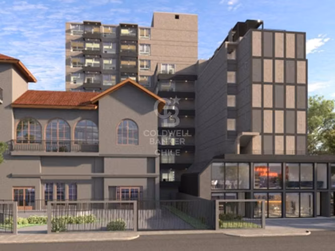 Local comercial con exposición y terraza a la calle